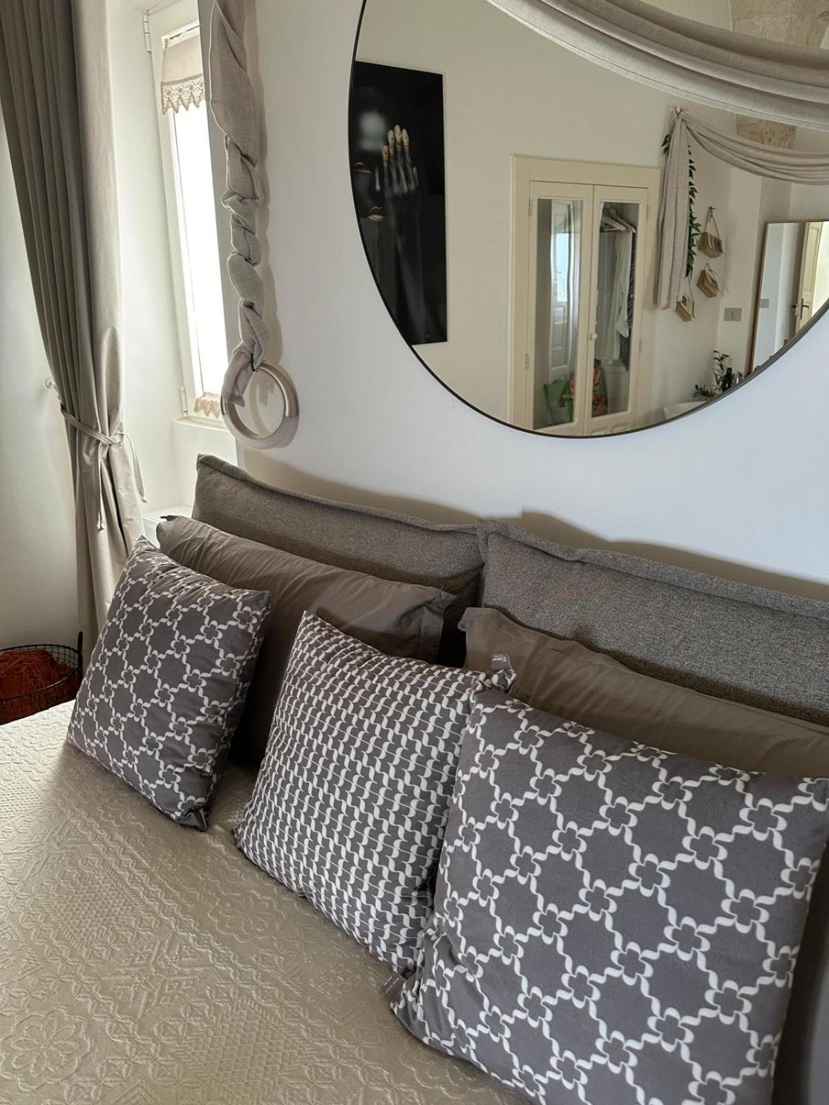 Suite Sami Charming Home Остуні Екстер'єр фото